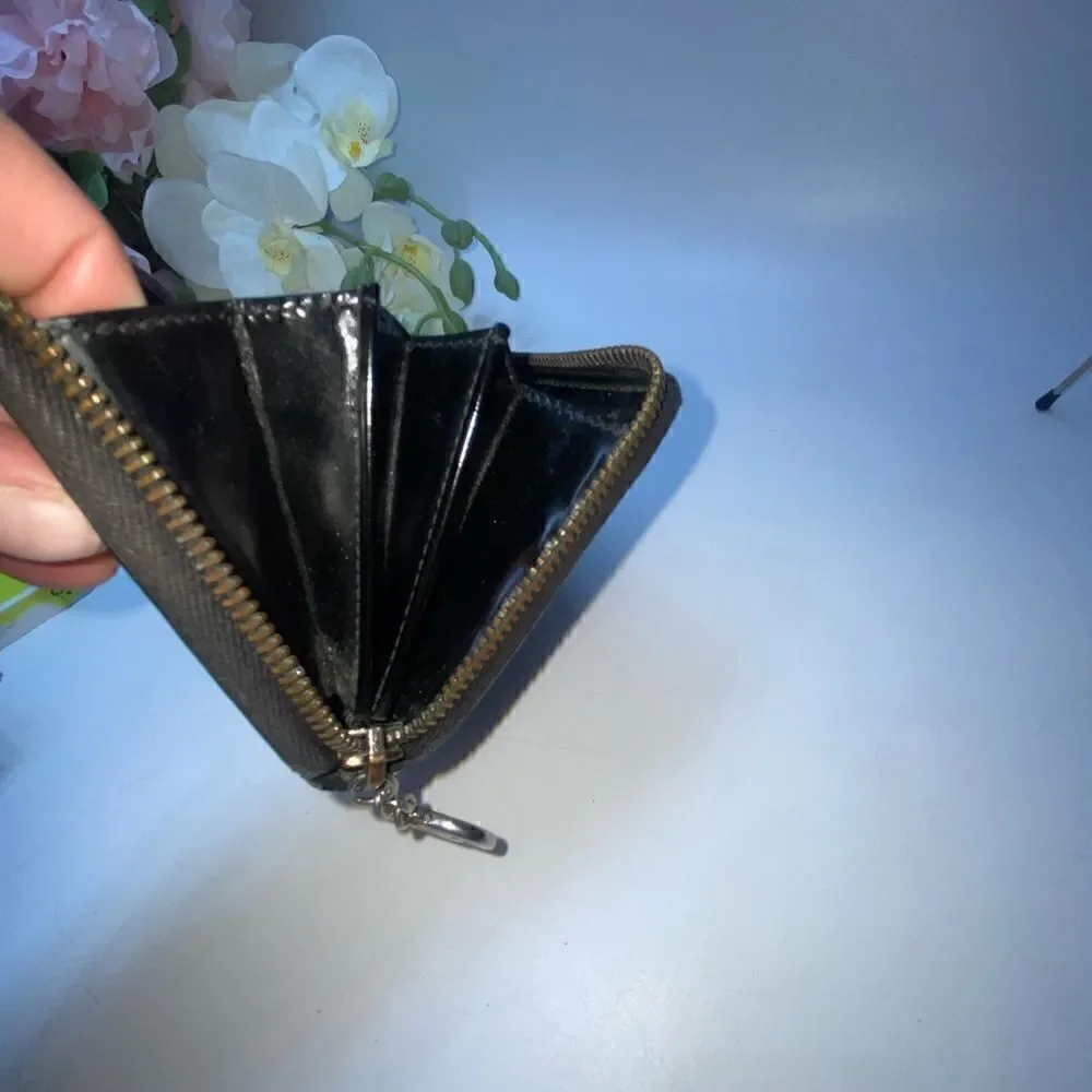 Authentic GUCCI Monogram  Zippy Wallet Black - Picture 5 of 11